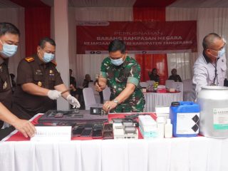 Sinergi Aparat Kejaksaan dan Kodim 0510/Tigaraksa Musnahkan BB Narkoba Rampasan Negara