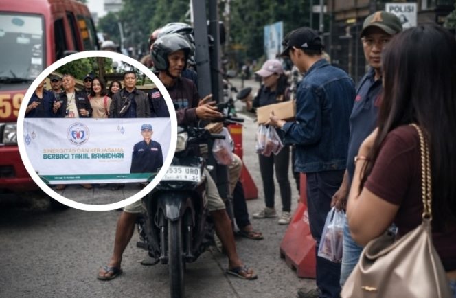 
 Ketua DPD Organisasi Pers FWJ Indonesia DKI Jakarta, Rosid, saat memimpin kegiatan pembagian takjil kepada pengguna jalan di Jakarta Utara sebagai bentuk kepedulian sosial insan pers. Foto: Istimewa/Gmanews.id