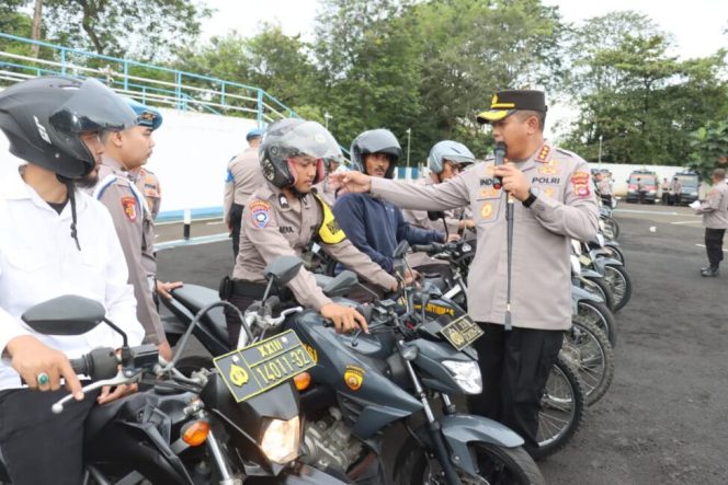 
 Kapolresta Tangerang Cek Kesiapan Armada Jelang Operasi Ketupat Maung 2026
