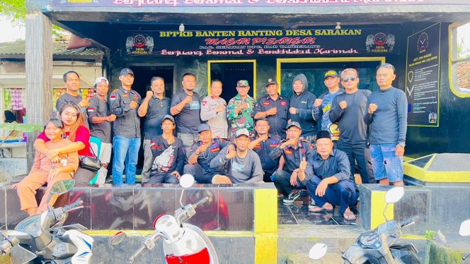 
 BPPKB Ranting Desa Sarakan dan Jurnalis Baratv.id Berbagi Takjil, Wujud Kepedulian Sosial di Bulan Ramadhan