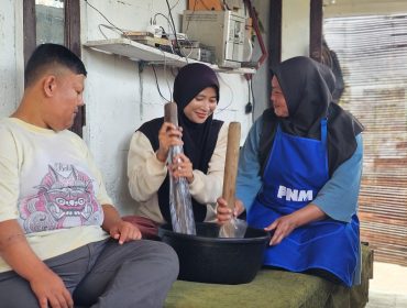 Perjuangan Ibu Irma di Gunungleutik, Ciparay menunjukkan bahwa pemberdayaan ekonomi inklusif mampu mengubah keterbatasan fisik menjadi semangat kemandirian