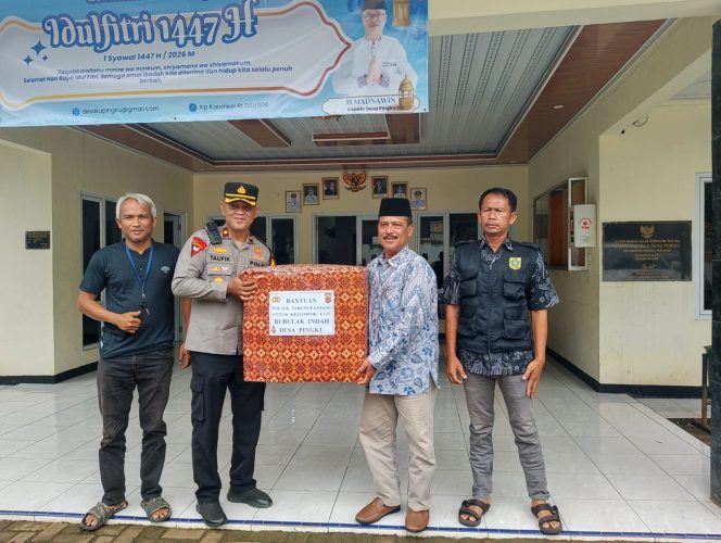 
 Polsek Parungpanjang dorong modernisasi pertanian desa melalui bantuan alat tanam jagung untuk Kelompok Tani Bubulak di Desa Pingku, Kecamatan Parungpanjang, Kabupaten Bogor