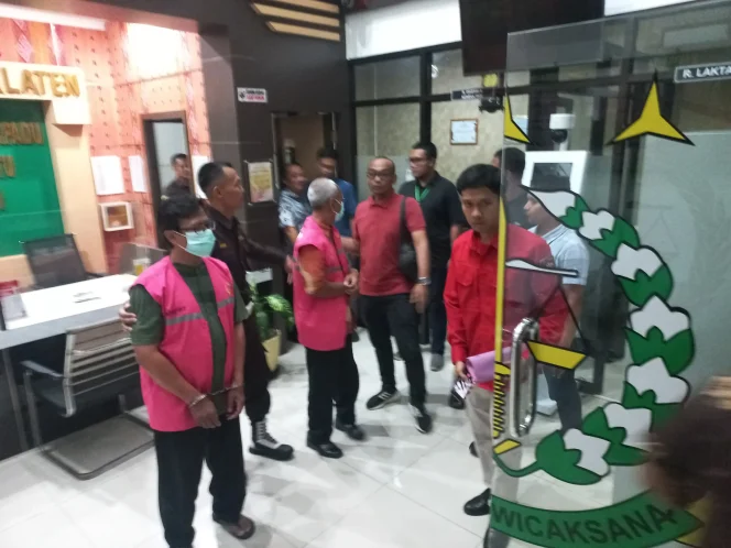 
 Kejari Klaten Ungkap Penyimpangan Dana APBD Rehab Masjid Al Huda Semangkak (Sb Solopos)