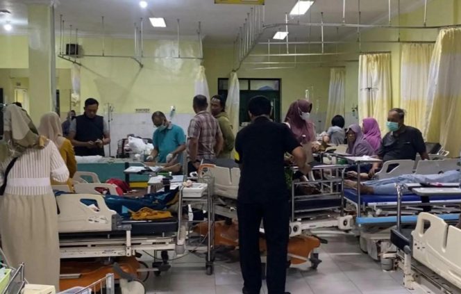 
 Kecelakaan diduga akibat pecah ban, polisi pastikan bukan karena kelalaian sopir