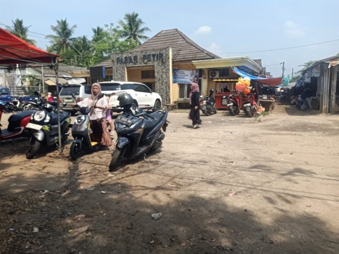 
 Desakan Perbaikan Infrastruktur Pasar Petir di Serang Selatan Menguat