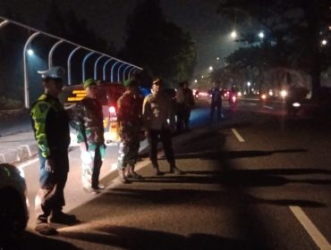 Sinergi TNI-Polri dan masyarakat di Curug Tangerang, patroli berlangsung Selasa malam 21 April 2026