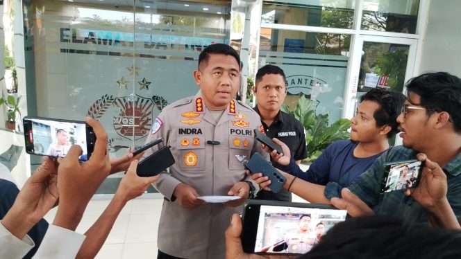 
 Modus pengobatan gangguan makhluk halus digunakan tersangka untuk melancarkan aksinya