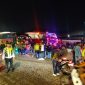 Ribuan buruh dari Cilegon hingga Tangerang diberangkatkan ke Jakarta dengan pengawalan ketat aparat kepolisian