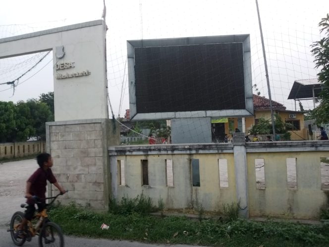 
 Fasilitas Informasi Publik di Desa Mekarsari Rajeg Tangerang Tidak Beroperasi