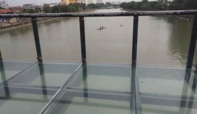 
 Flying Deck Jembatan Kaca Kota Tangerang Ditutup Sementara, PUPR Lakukan Kajian Teknis Demi Keselamatan Pengunjung